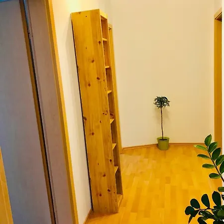 Fuer Handwerker, Monteurwohnung In *