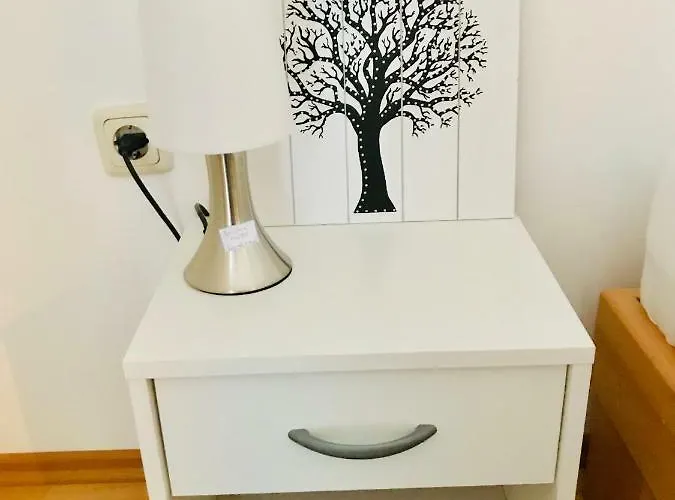 Apartment Für Handwerker, Monteurwohnung In *